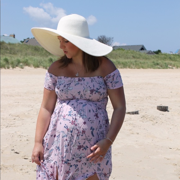 Meet your Posher, Allison - Picture 1 of 1